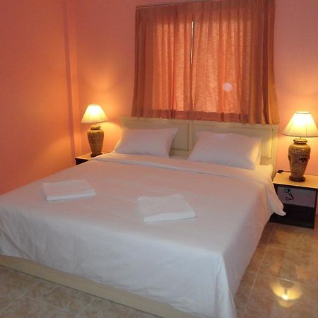 Pranee Mansion Airport Apartment Ban Bo Han Exterior foto